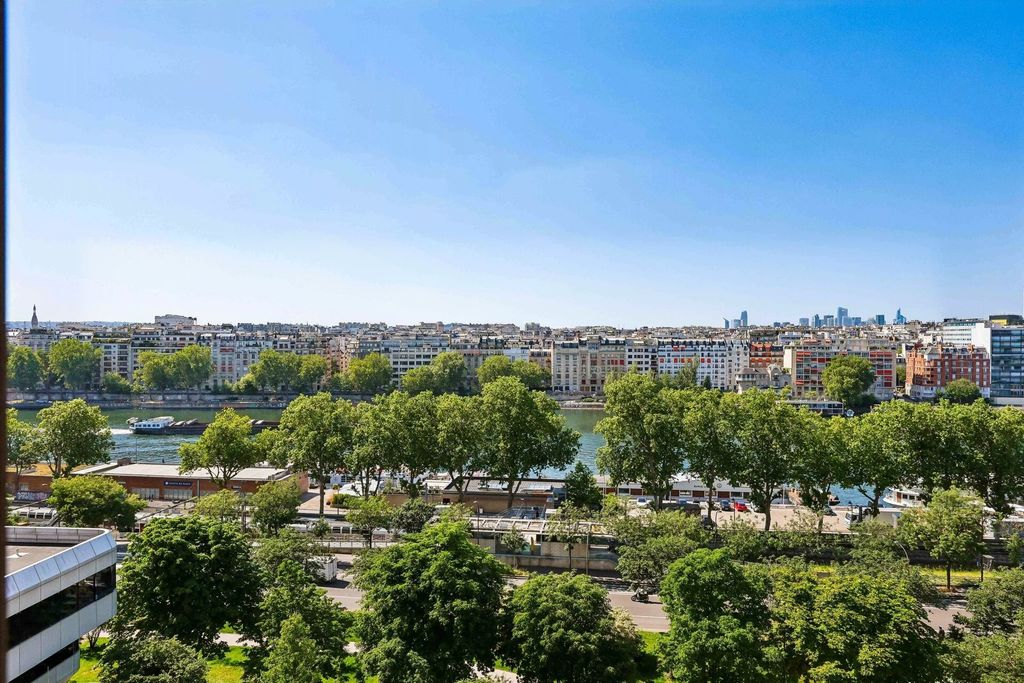 Property photo 1 of 14 Xve- Charles Michels - Beaugrenelle - View Seine - 5 Rooms