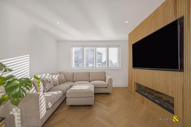 Property photo 2 of 24 Photo 14