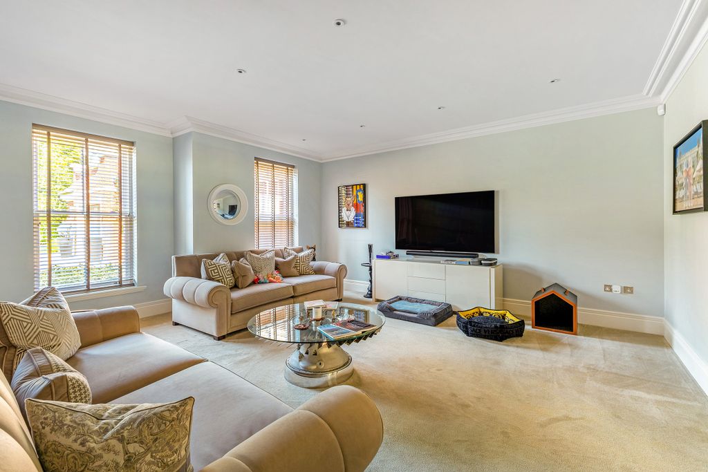 Additional image 10 of 6 bed property for saleRegent's Walk, Ascot, Berkshire SL5