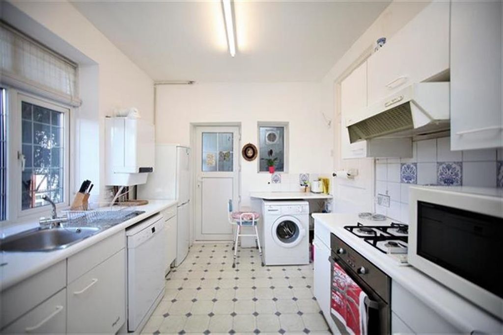 Property photo 1 of 10 (Main)