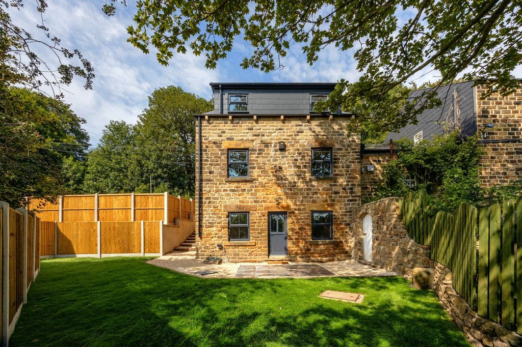 Property photo 1 of 30