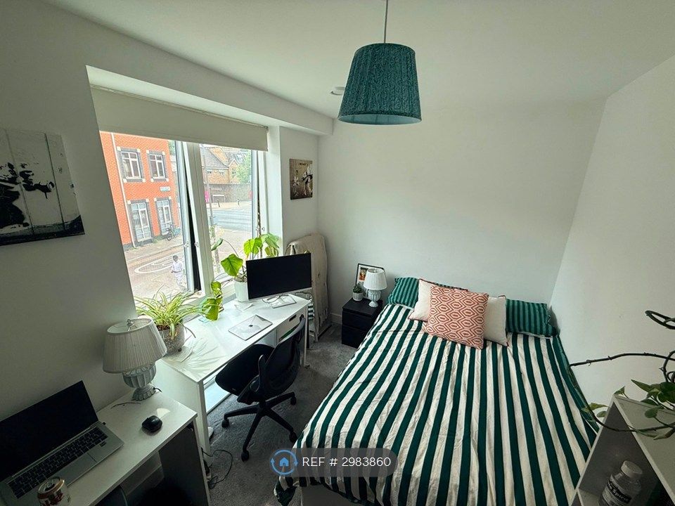 Property photo 2 of 14