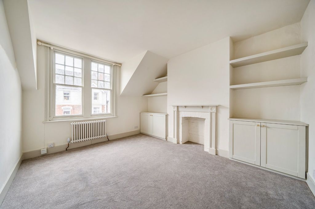 Property photo 3 of 8 Reception Room