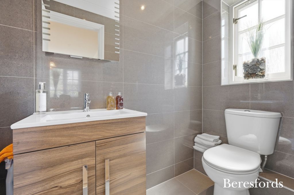Additional image 20 of 5 bed detached house for saleCuckoo Way, Great Notley CM77