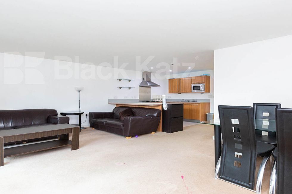 Property photo 3 of 11