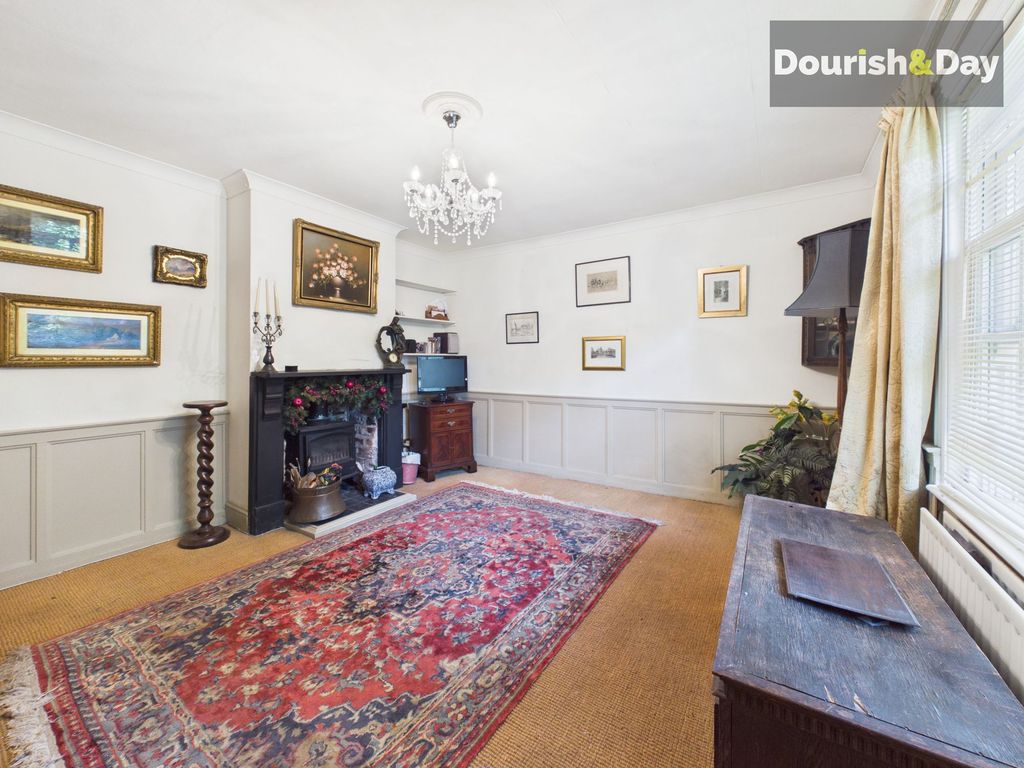 Property photo 3 of 24
