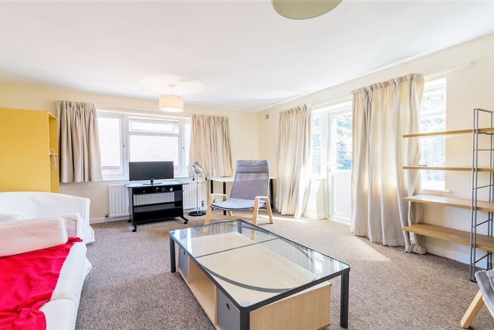 Property photo 1 of 11