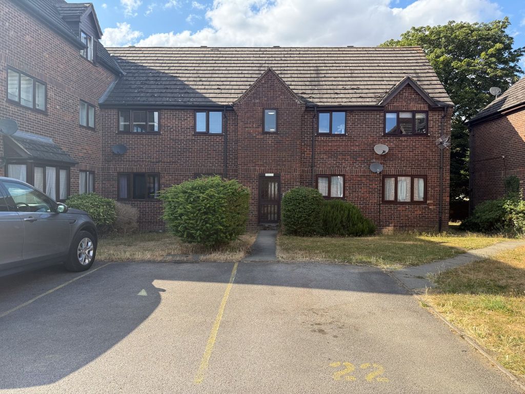 Property photo 1 of 8 External