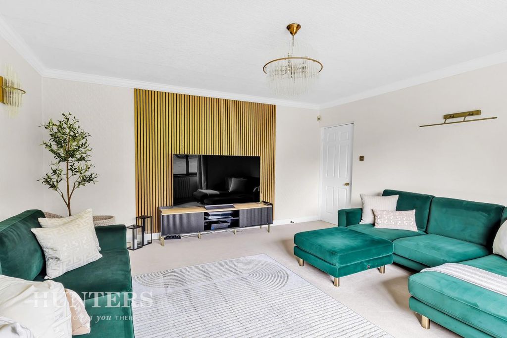 Property photo 3 of 60 Sitting Room