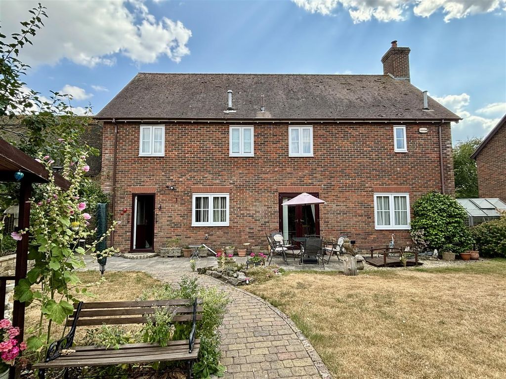 Property photo 1 of 12 Rear