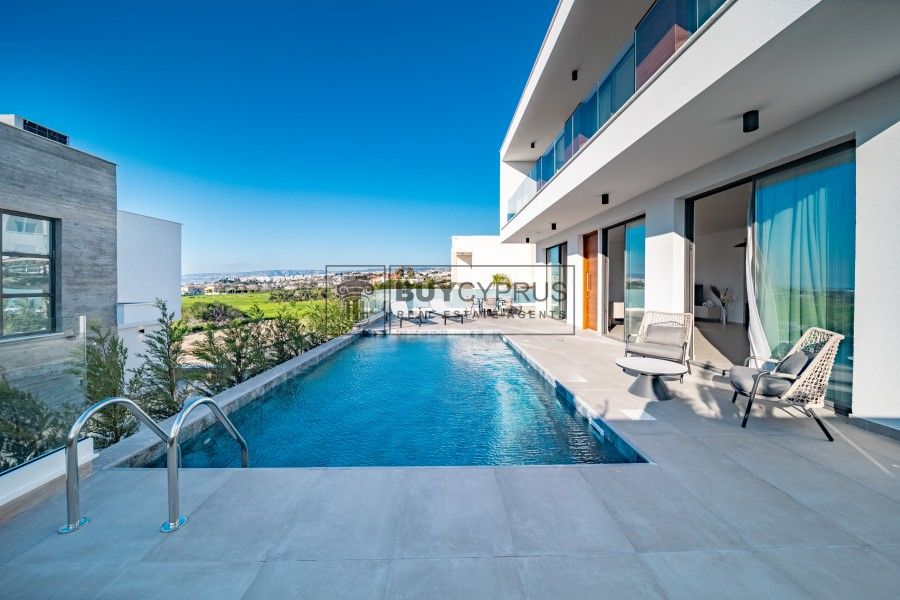 Property photo 3 of 20