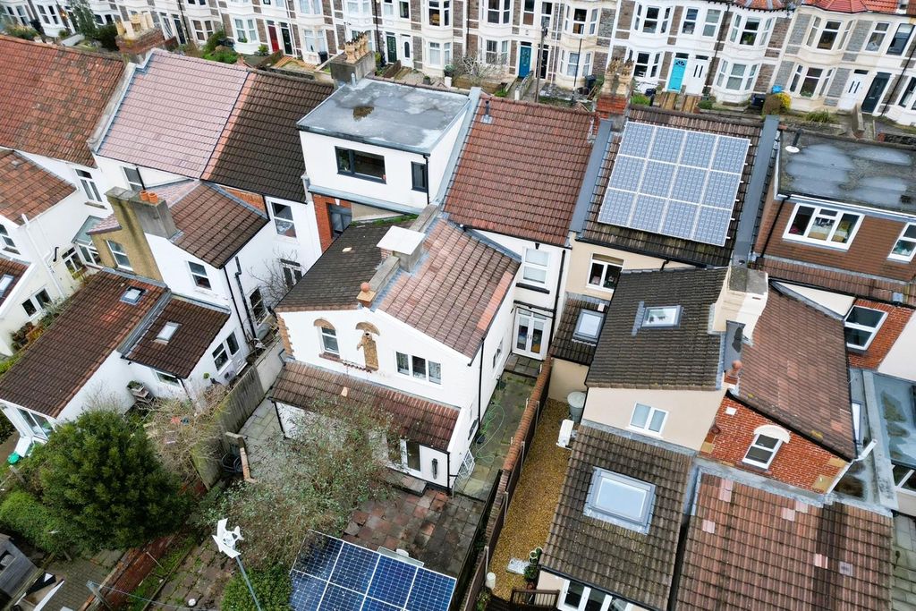 Property photo 2 of 21 Elm Villa, 40 Churchill Road, Brislington, Bristol