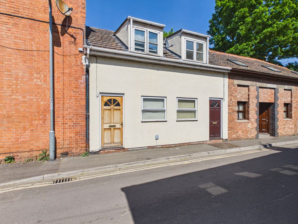 Property photo 1 of 6