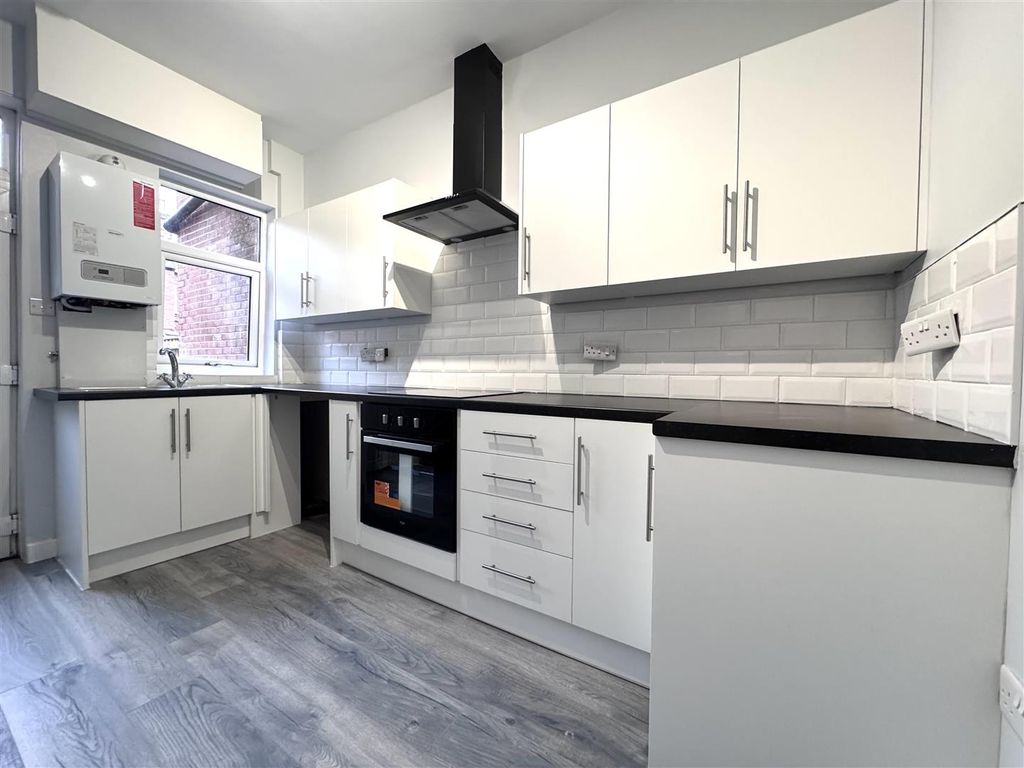 Property photo 2 of 16 Img_1325.Jpg