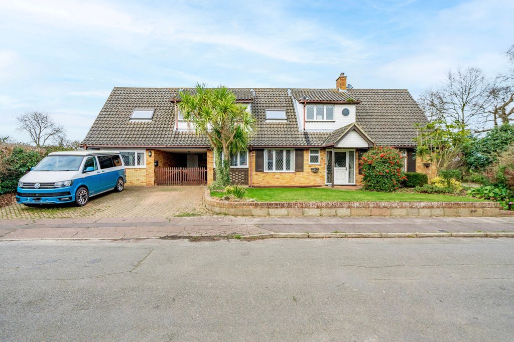 Property photo 1 of 33
