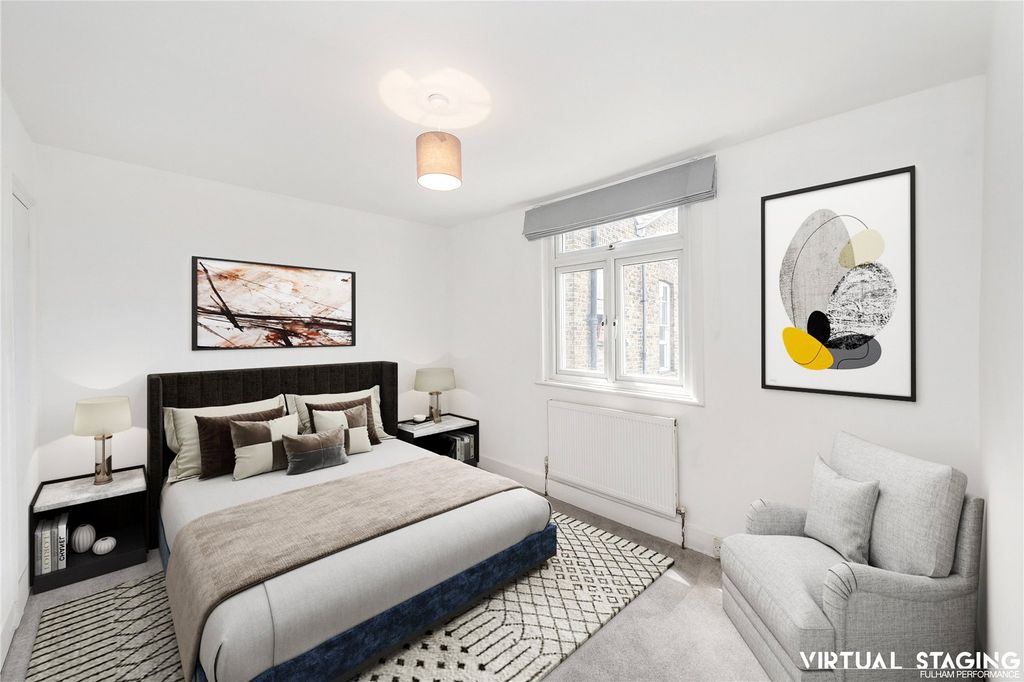 Property photo 2 of 6 Bedroom 1