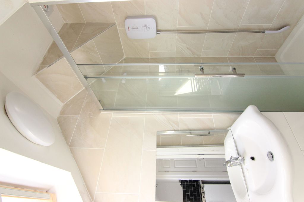 Property photo 3 of 3