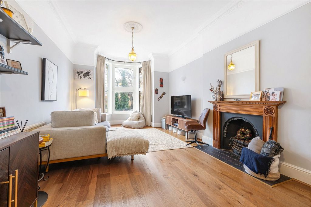 Property photo 1 of 16 Reception