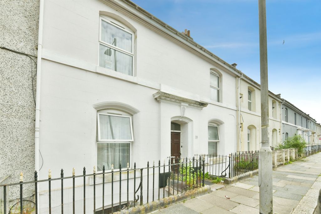 Property photo 1 of 19