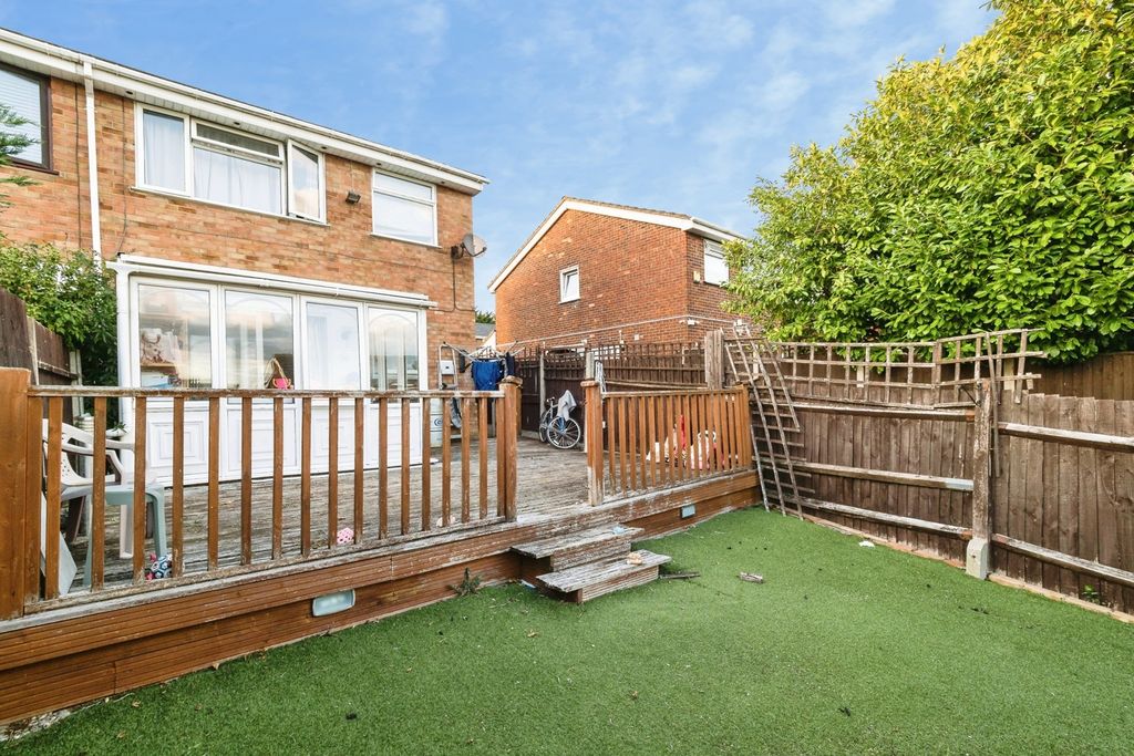 Property photo 3 of 13 Pbox-Img.Jpg