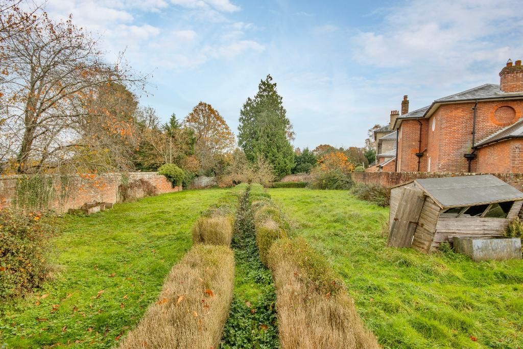 Property photo 3 of 19 Photo 3