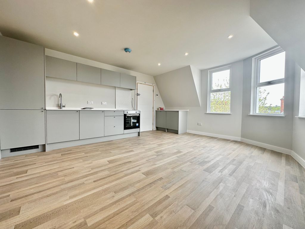 Property photo 1 of 11 2 Bedroom Apartment For Rent