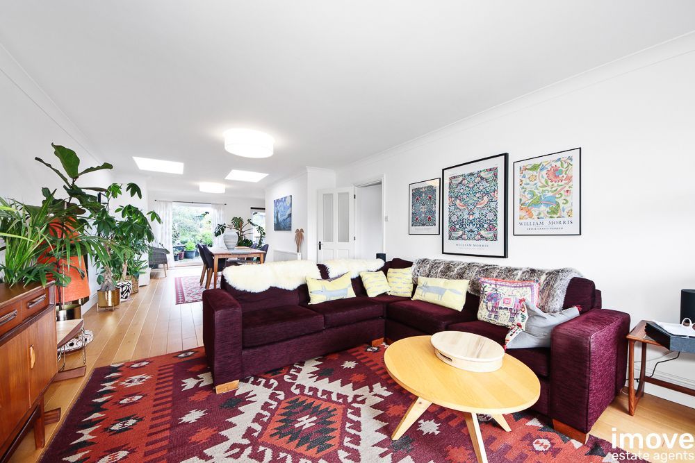 Property photo 2 of 25