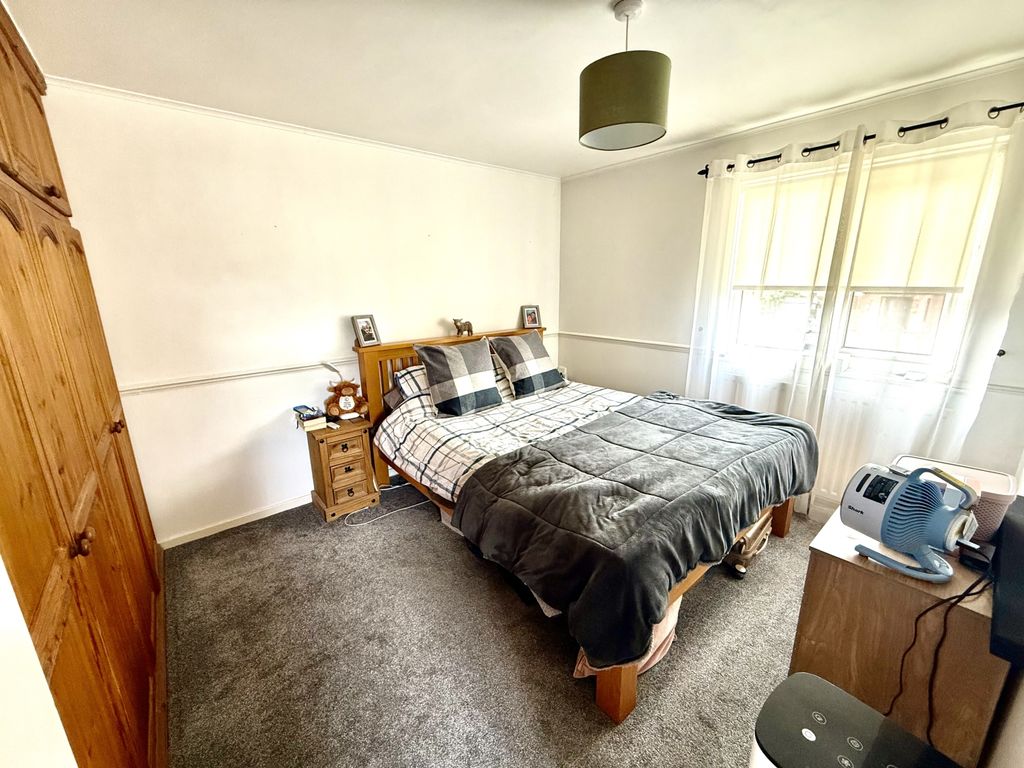Property photo 3 of 7 Img_4645