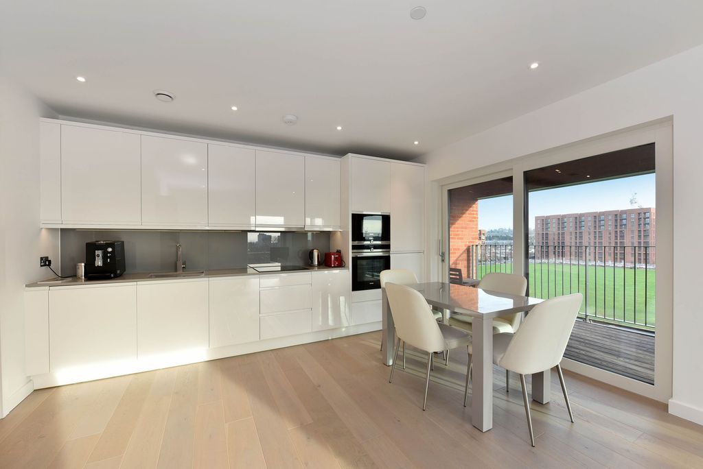 Property photo 2 of 6