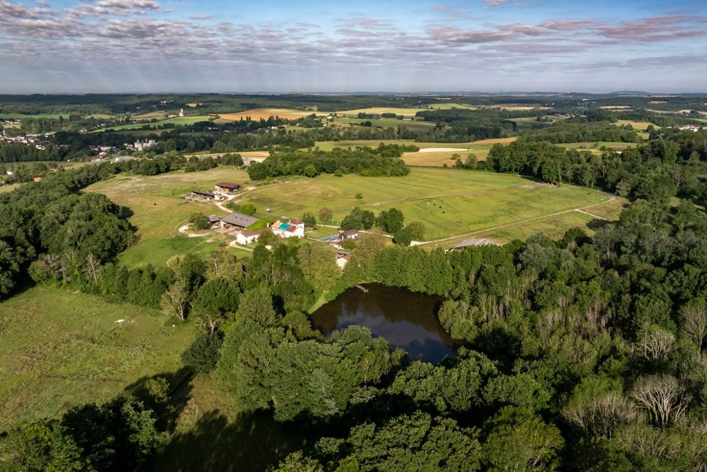 Property photo 1 of 50