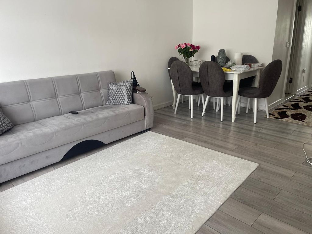 Property photo 2 of 5 Photo 1