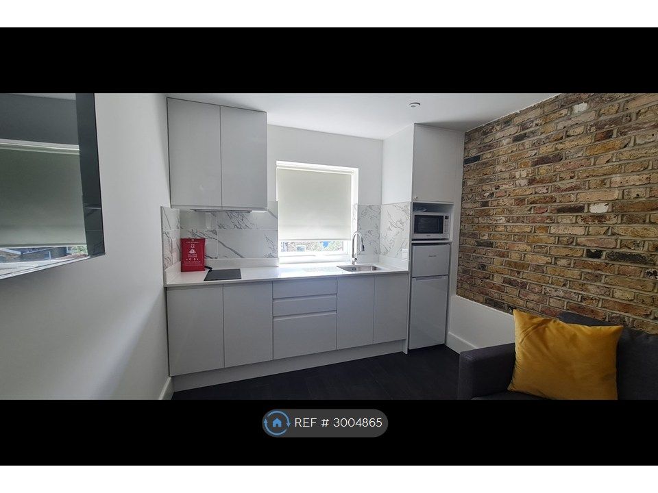 Property photo 3 of 3