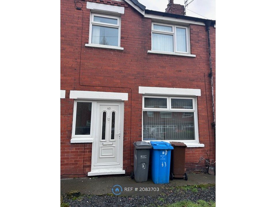 Property photo 1 of 11 Entrance