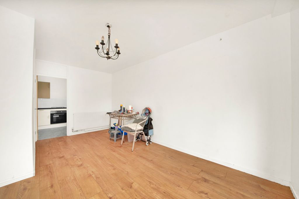 Property photo 3 of 12 Picture No. 18