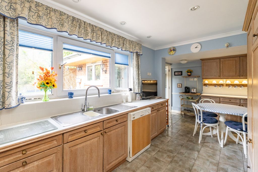 Property photo 2 of 16 Dsc09873