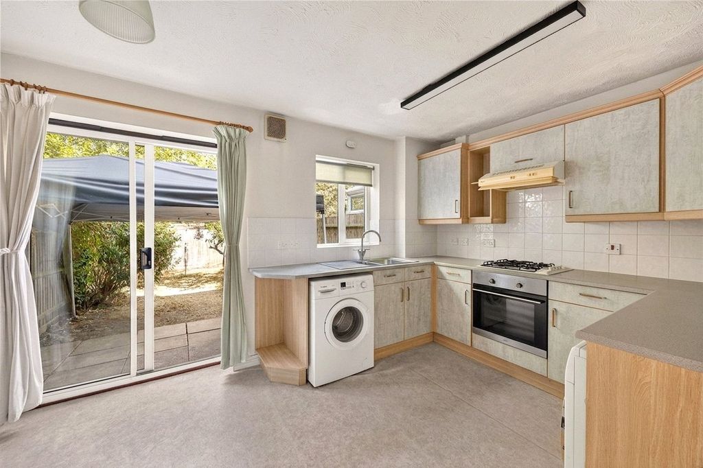 Property photo 3 of 14 Picture No. 24