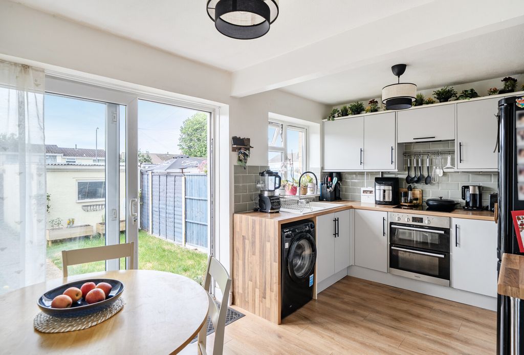 Property photo 2 of 20 1481624-9-6A3Fb78...