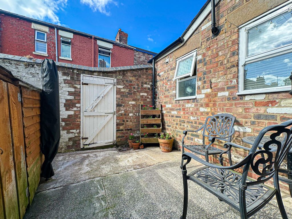 Property photo 3 of 15