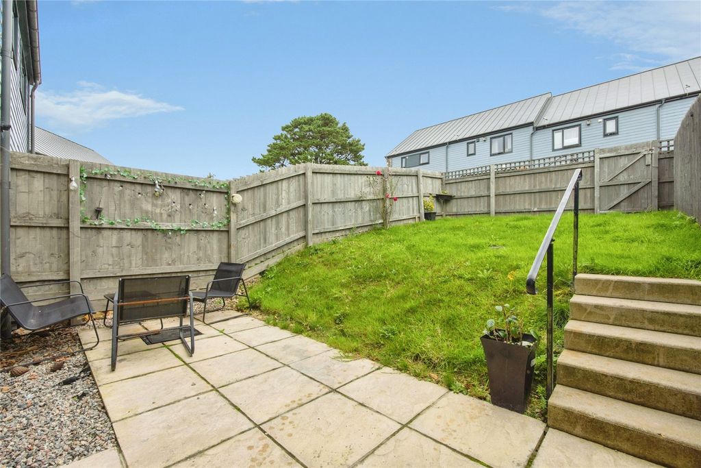 Property photo 3 of 17 Picture No. 23