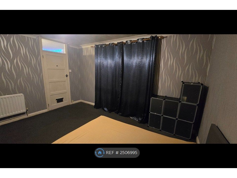 Property photo 3 of 3