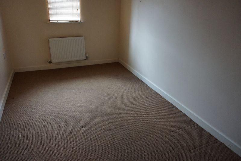 Property photo 2 of 7 Bedroom