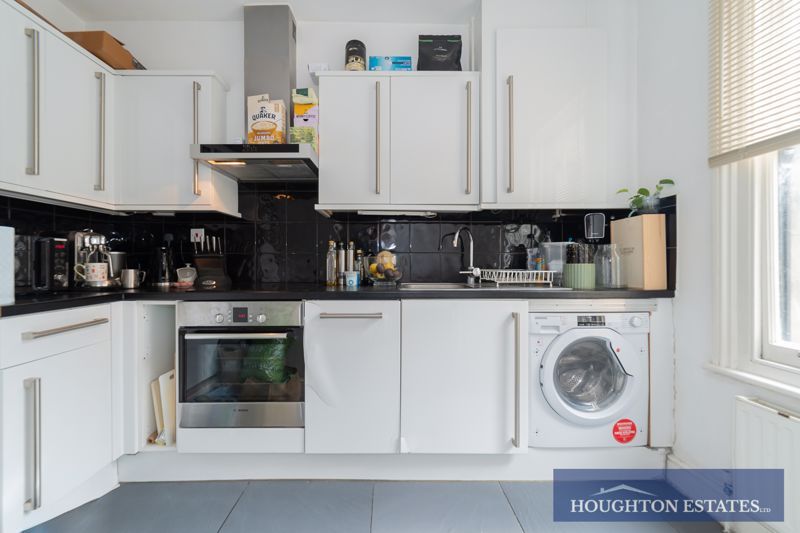 Property photo 2 of 10 Photo 2