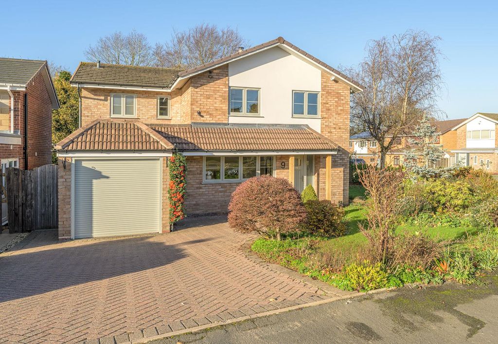 Property photo 1 of 33