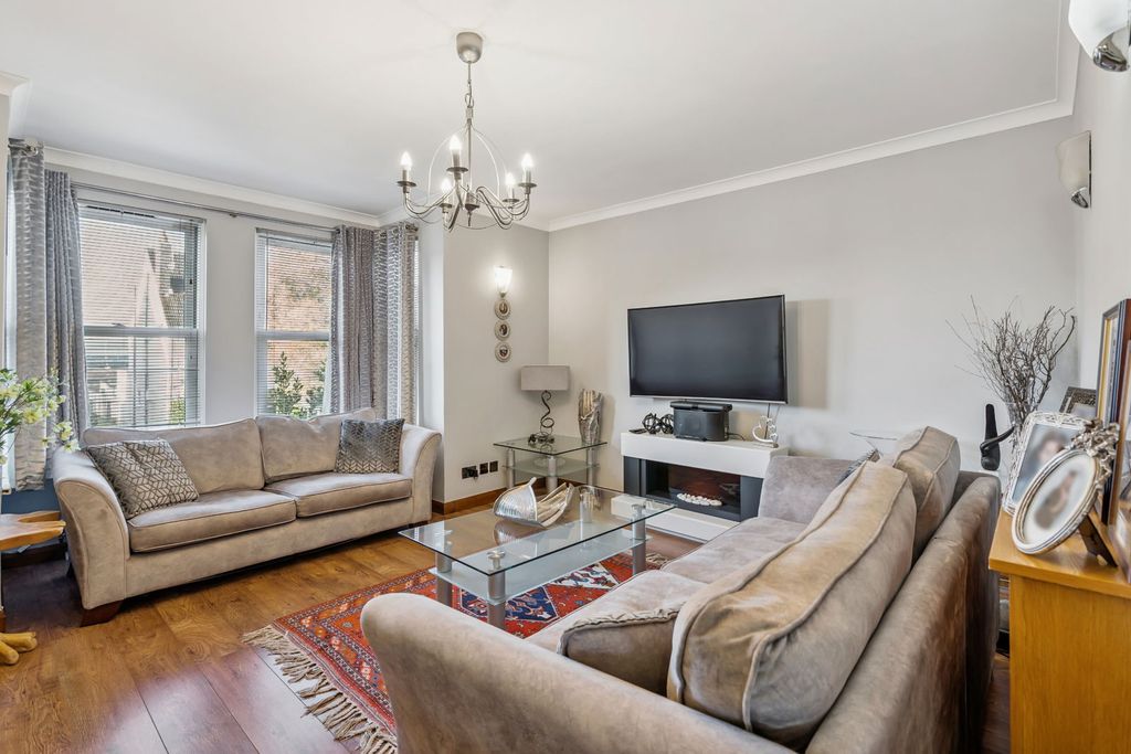 Property photo 2 of 16