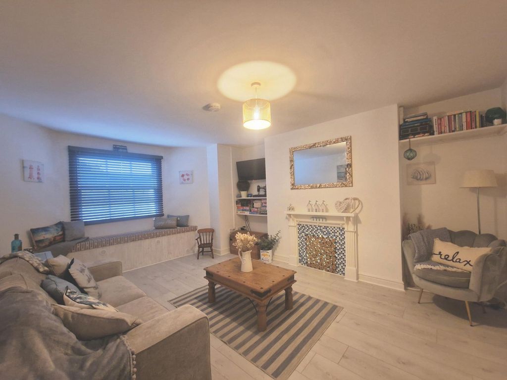 Property photo 2 of 14 Photo 19