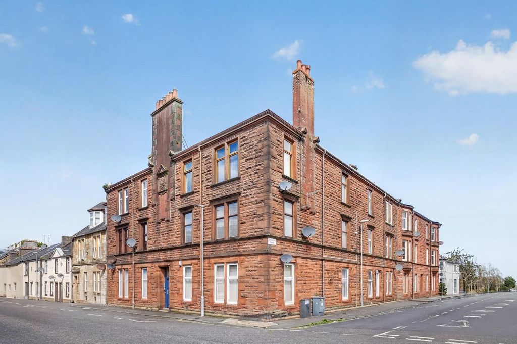 Property photo 1 of 16 79 Nelson St_1.Jpg