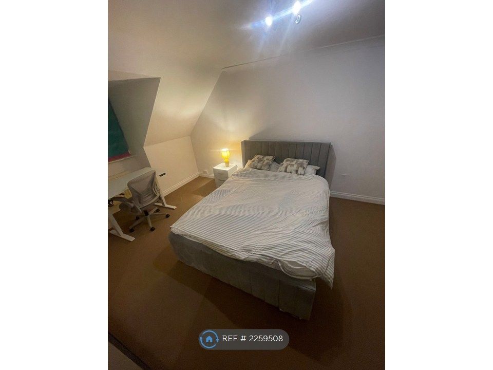 Property photo 1 of 4