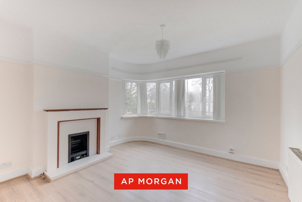 Property photo 3 of 12 Picture No. 13