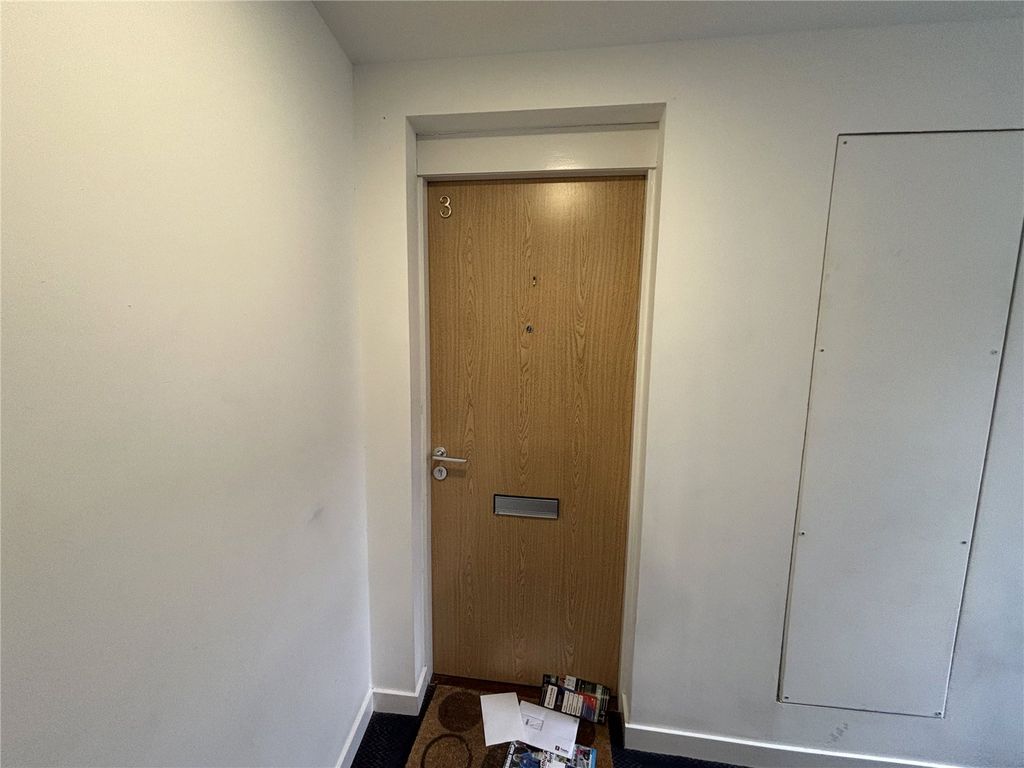 Property photo 2 of 13 Picture No. 01