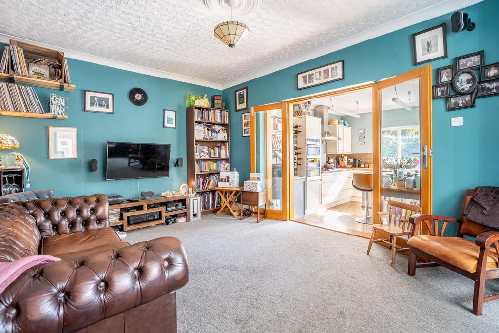 Property photo 2 of 28 Living Room